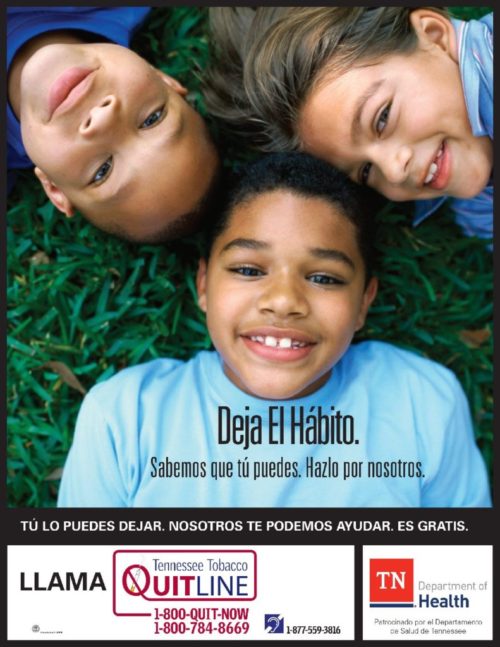 Three smiling children lie on grass, heads close together. Text reads: 'Deja El Hábito.' Promotes quitting tobacco with Tennessee health resources.